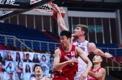 体育直播-哈斯车队险胜威廉姆斯，佩雷兹扛起全队