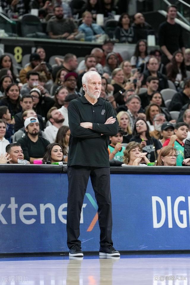 马刺队员表现低迷,主帅急需调整 马刺队员表现低迷,主帅急需调整