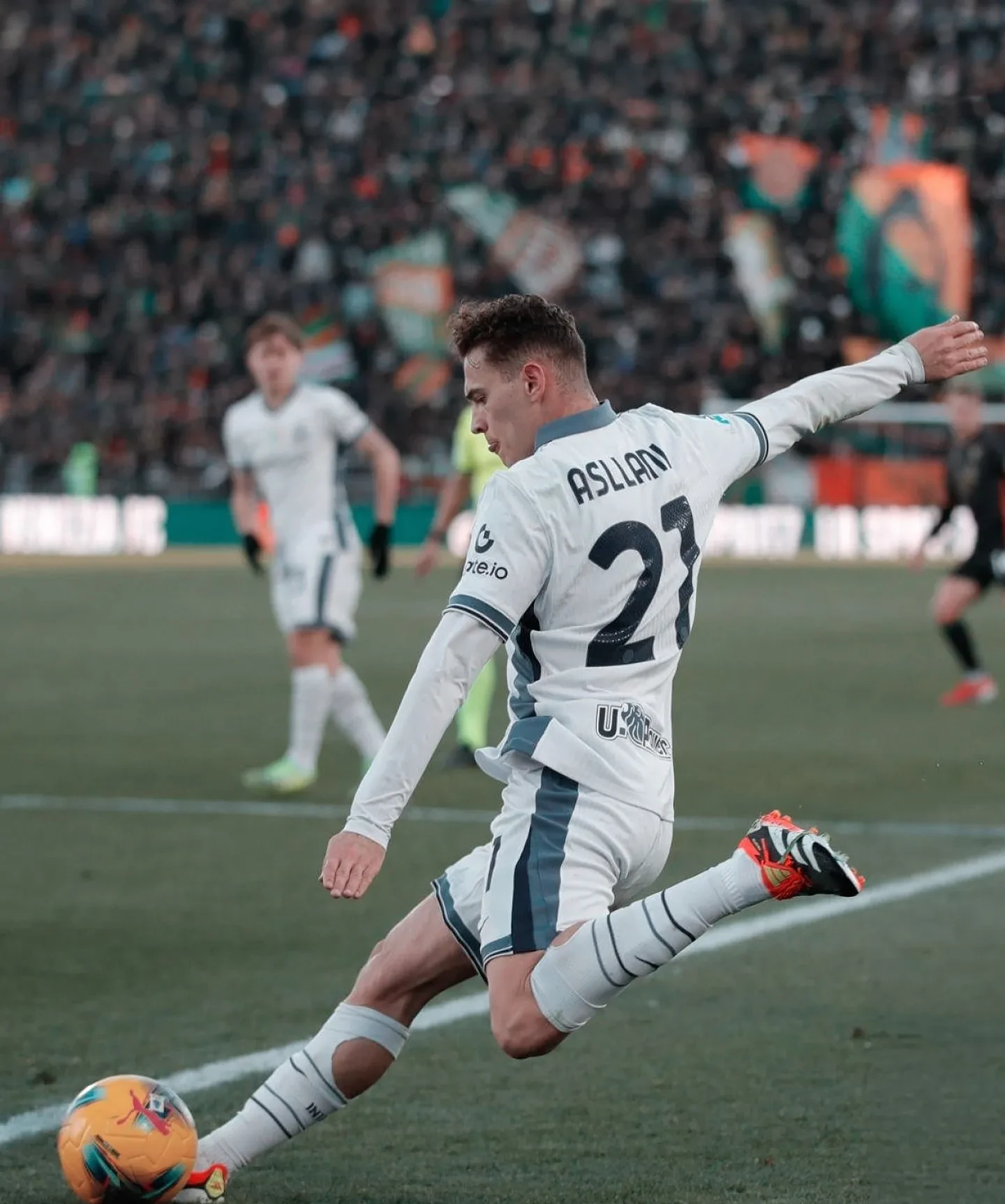 拉齐奥中场实力突出,成为球队核心的简单介绍 拉齐奥中场实力突出,成为球队核心的简单介绍